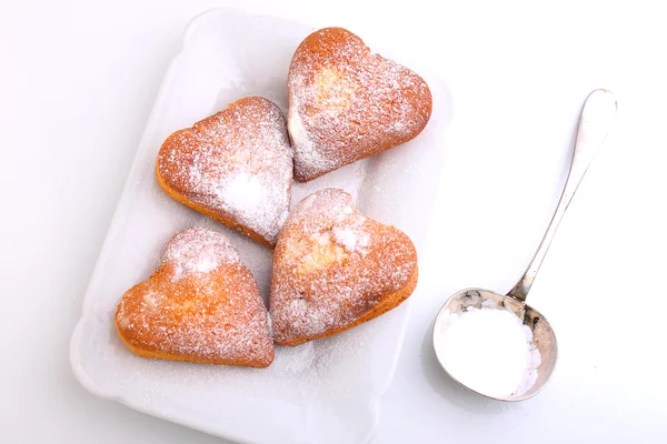 Muffins in de vorm van hart — Stockfoto