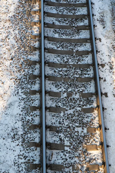 Spoorbaan Met Sneeuw Bedekte Dwarsliggers — Stockfoto
