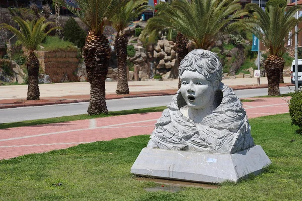 Fountain in the form of a female sculpture, Alanya embankment, 2021