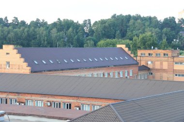 Endüstriyel binalar, Moskova bölgesi manzarası, Ağustos 2021