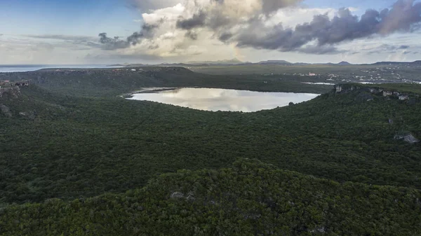 Letecký Pohled Nad Scenérií Curacao Karibik Oceánem Pobřeží Kopce Jezero — Stock fotografie