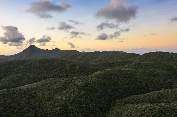 Vista Aérea Acima Paisagem Curaçao Caribe Com Oceano Costa Colinas — Fotografia de Stock