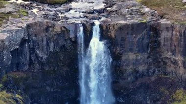 Gufufoss 'un havadan görünüşü Seydisfjordur fiyortu - İzlanda
