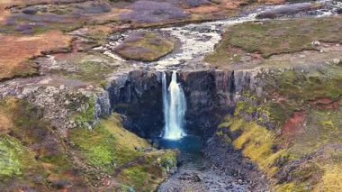 Gufufoss 'un havadan görünüşü Seydisfjordur fiyortu - İzlanda