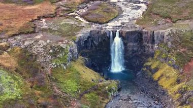 Gufufoss 'un havadan görünüşü Seydisfjordur fiyortu - İzlanda