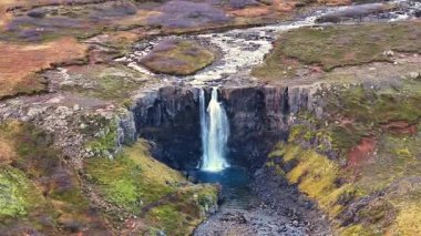 Gufufoss 'un havadan görünüşü Seydisfjordur fiyortu - İzlanda
