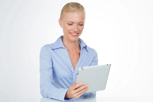 Business woman using tablet — Stock Photo, Image