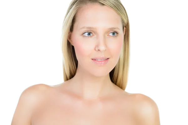 깨끗 한 얼굴을 가진 아름 다운 젊은 금발 여자의 초상화 — 스톡 사진