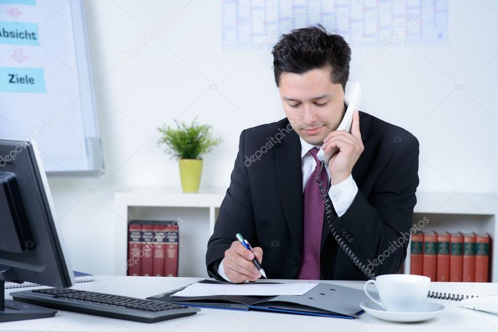 профессия менеджер. обучение по профессии менеджер. тренинг менеджер. руководитель организации. тренинги для сотрудников.