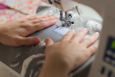 kadın el dikiş makinesi dikiş kapatın