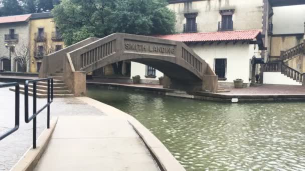 Le canal Mandalay à Irving, Texas — Video