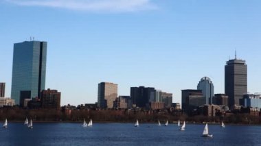 Yelkenli ile Timelapse Boston manzarası 