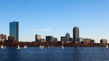 Timelapse Boston şehir merkezine yelkenli ile 