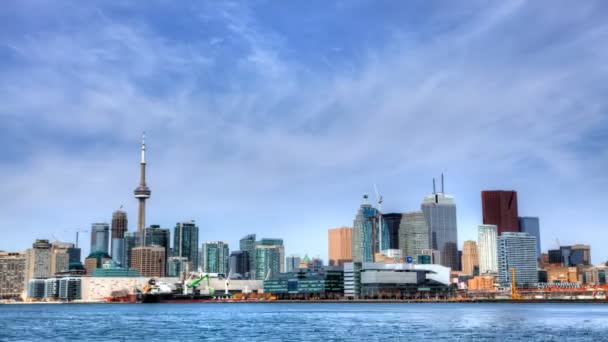 4K UltraHD Timelapse vista del horizonte de Toronto a través del agua, Canadá — Vídeos de Stock