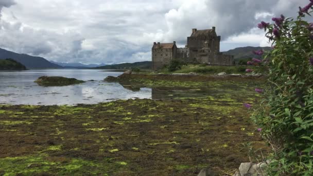 4k Ultrahd το γραφικό κάστρο Eilean Donan, Σκωτία — Αρχείο Βίντεο