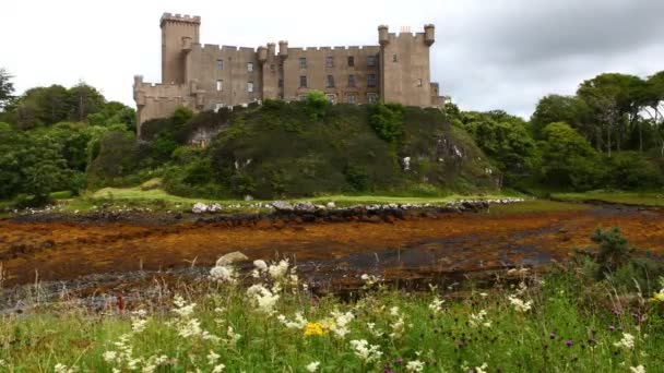 4 к Ultrahd Timelapse Dunvegan замку, острів Скай в Шотландії — стокове відео
