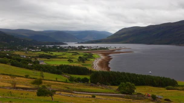 4K UltraHD Timelapse con vistas a Ullapool en Escocia — Vídeos de Stock