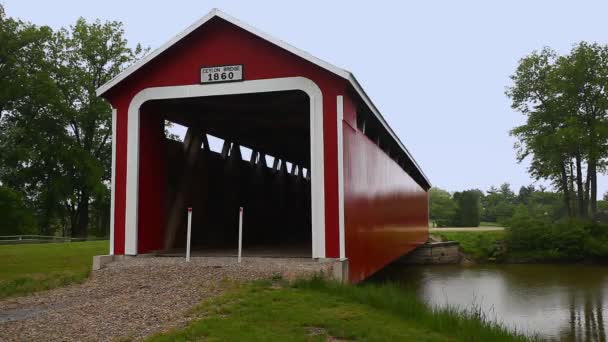 Puente Cubierto Ceilán Indiana Estados Unidos — Vídeo de stock