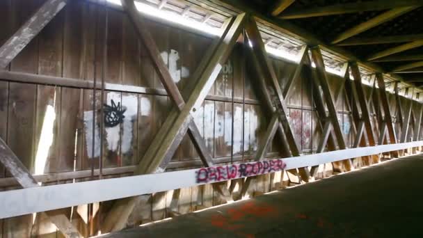 Interior Darlington Covered Bridge Indiana Estados Unidos — Vídeos de Stock