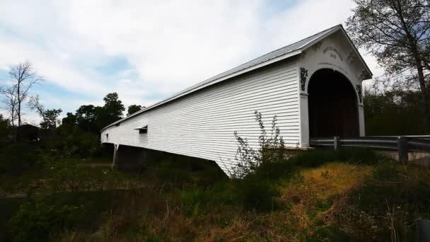 Vista Del Puente Cubierto Moscú Indiana Estados Unidos — Vídeo de stock