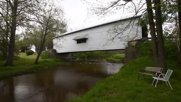 Offuts Ford Καλύπτονται Γέφυρα Στην Ιντιάνα Ηνωμένες Πολιτείες — Αρχείο Βίντεο