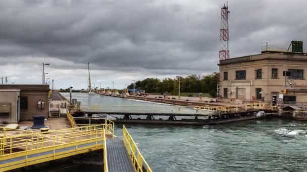 Welland Ontario Canada August 2017 Ultrahd Timelapse Fishing Boat Moves — Stok video