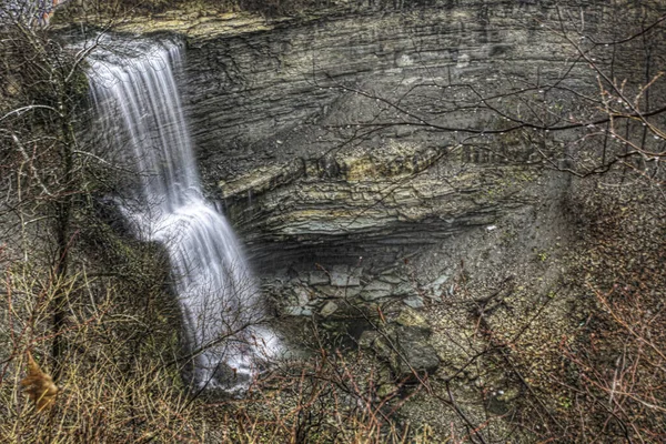 加拿大安大略省汉密尔顿市的牛奶瀑布 — 图库照片