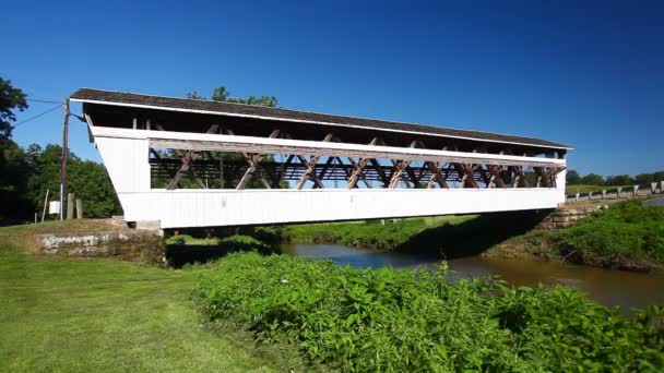 Vista Del Johnston Mill Covered Bridge Ohio Estados Unidos — Vídeos de Stock