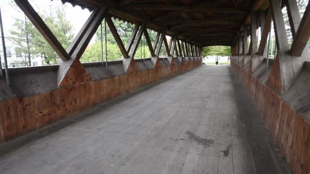 Interior Del Memorial Park Covered Bridge Ohio Estados Unidos — Vídeo de stock
