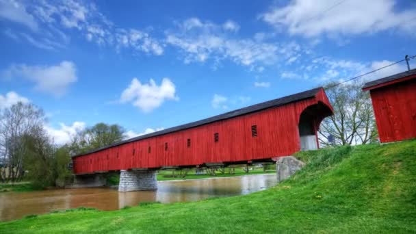 Motion Controlled View Montrose Covered Bridge Ontario Canada — Video Stock