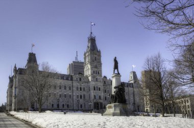 Quebec Şehri, Quebec, Kanada - 23 Mart 2016: Quebec, Kanada 'daki İl Parlamentosu Binası Görünümü