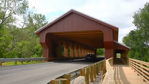 Taylor Blair Covered Bridge Ohio Estados Unidos — Vídeo de Stock