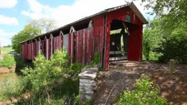 Ohio, ABD 'de West Engle Değirmen Yolu Kapalı Köprü