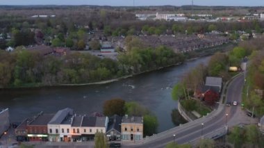 Paris Havalimanı, Ontario, Kanada Karanlık 4K 'dan sonra