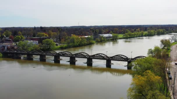 Antenne Der Caledonia Bridge Ontario Kanada Eine Historische Spurige Bogenbrücke — Stockvideo