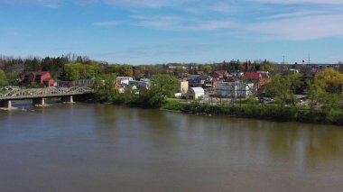 Bir Caledonia anteni, Ontario, Kanada