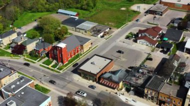 New Hamburg şehir merkezi, Ontario, Kanada 4K