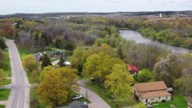 Glen Morris 'in hava görüntüsü, Ontario, Kanada 4K