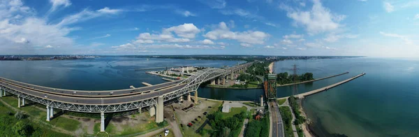 Antenn Panorama Över Burlington Skyway Med Trafik — Stockfoto