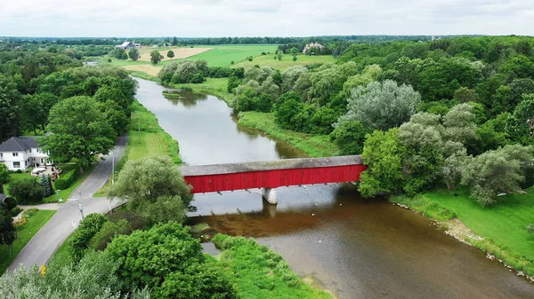 Uma Cena Aérea Montrose Covered Bridge Ontário Canadá — Fotografia de Stock