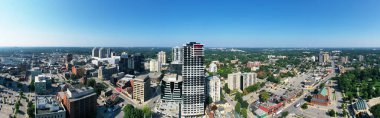 Londra, Ontario, Kanada şehir merkezindeki hava manzarası.