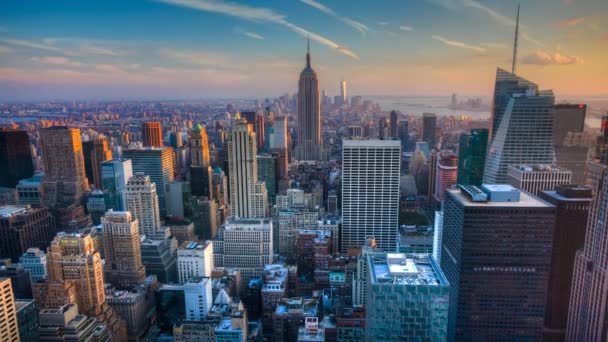 A beautiful timelapse of nightfall in the heart of Manhattan — Stock Video