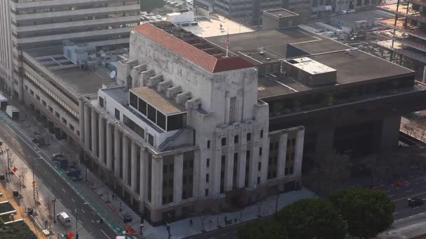 Una vista aérea del edificio Los Angeles Times — Vídeos de Stock