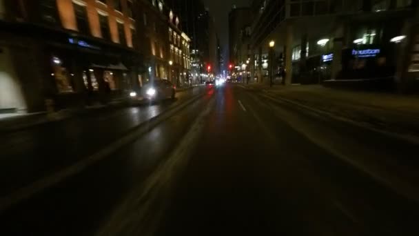 TORONTO, ONTARIO, CANADÁ FEBRERO 2015: Punto de vista de la unidad (POV) en Toronto, Canadá por la noche — Vídeos de Stock