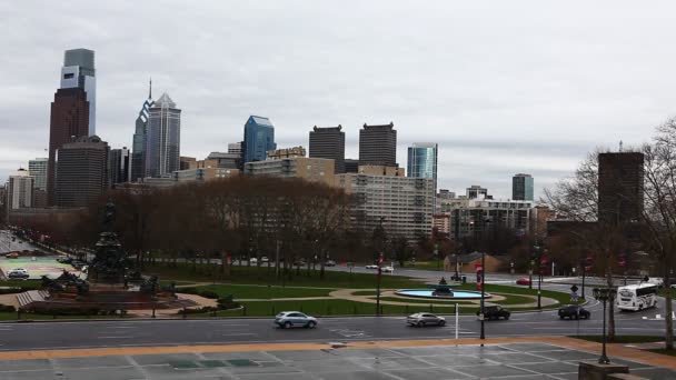 Philadelphia cityscape from the Museum of Art — Stock Video