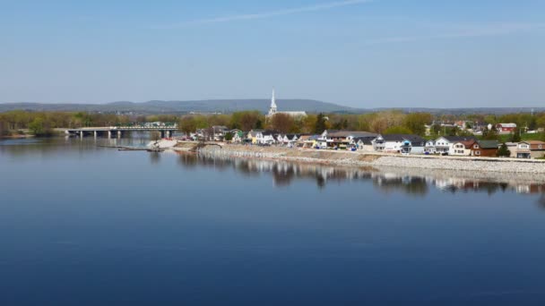 The Gatineau shores in Quebec, Canada — Stock Video