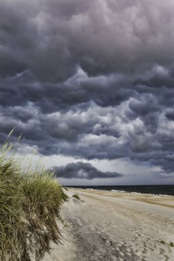 Şiddetli fırtına bulutları Cape Hatteras üzerinde