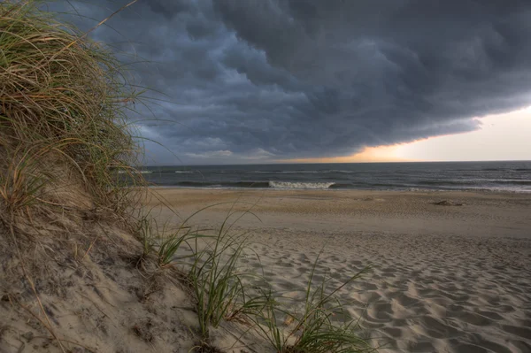 Frente de tempestade fora da praia em Cape Hatteras — Fotografia de Stock