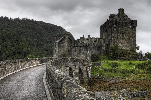 Het prachtige kasteel van Eilean Donan Castle in Schotland, 17 juli 2012 — Stockfoto