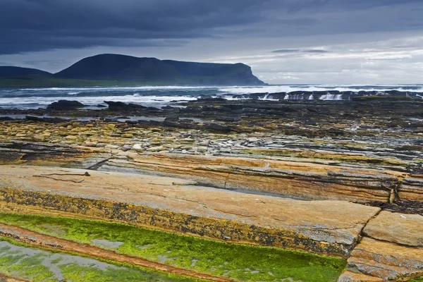 Baía de Warbeth bonita, Orkney com uma tempestade chegando — Fotografia de Stock